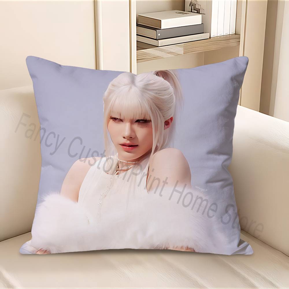 X-XLov Group R-Rui Anime Celeb - R/Anime Merchandise recensione e prezzo